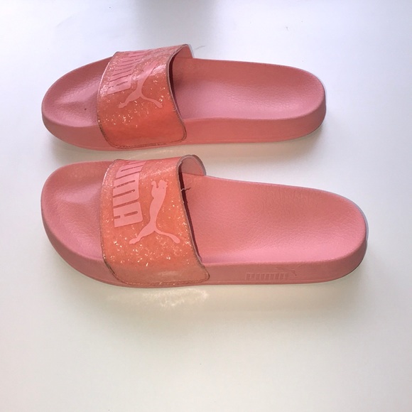 Puma Slides size 7.5 - Picture 2 of 3